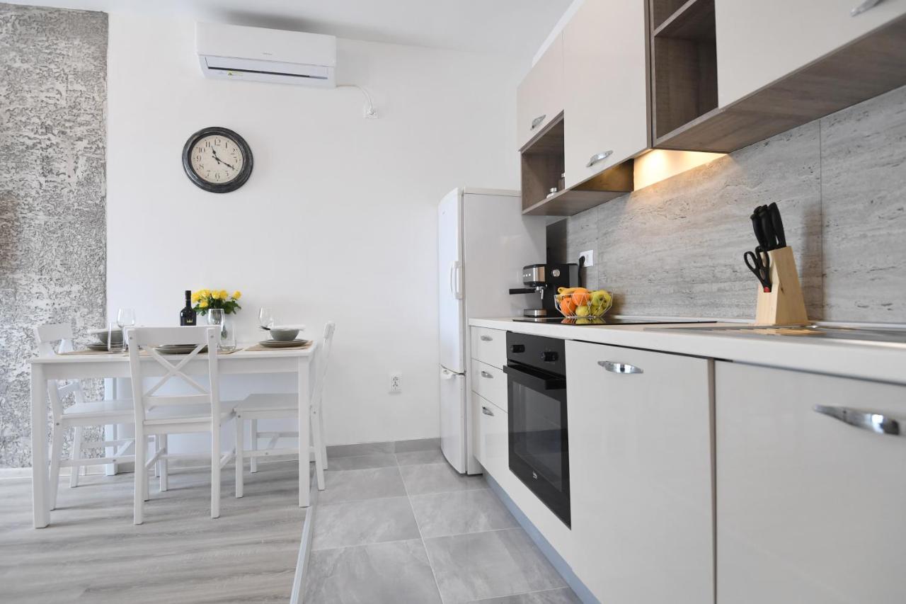 The Grey Apartment 扎达尔 外观 照片